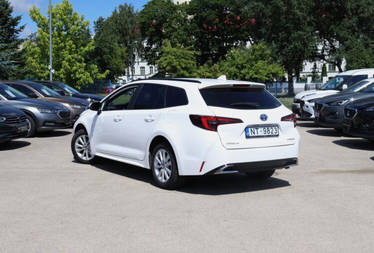 Toyota Corolla Hybrid Touring Sport