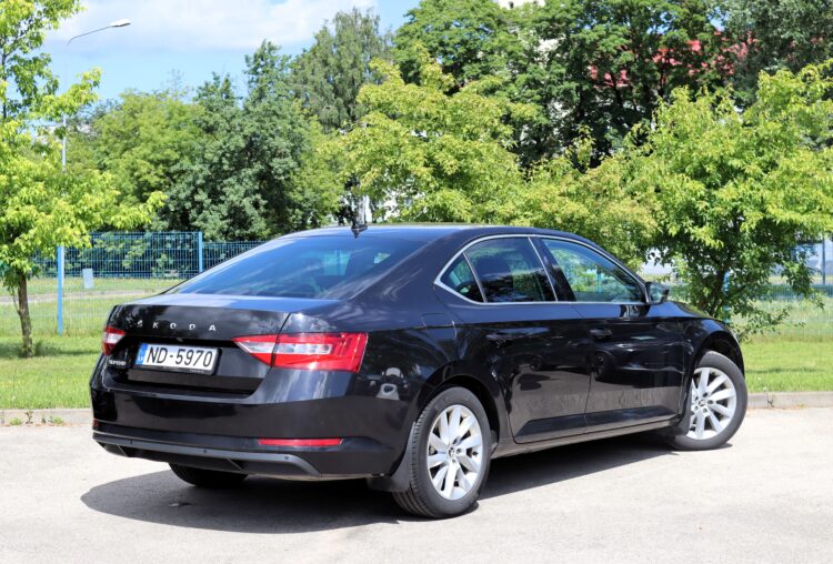 Skoda Superb Ambition