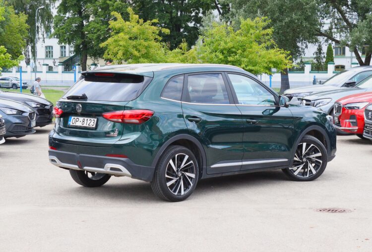 MG ZS Hybrid+