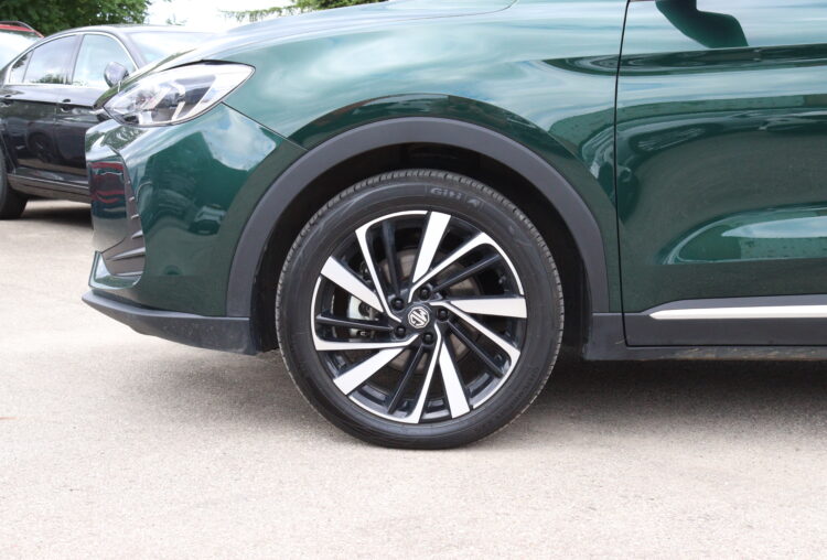 MG ZS Hybrid+