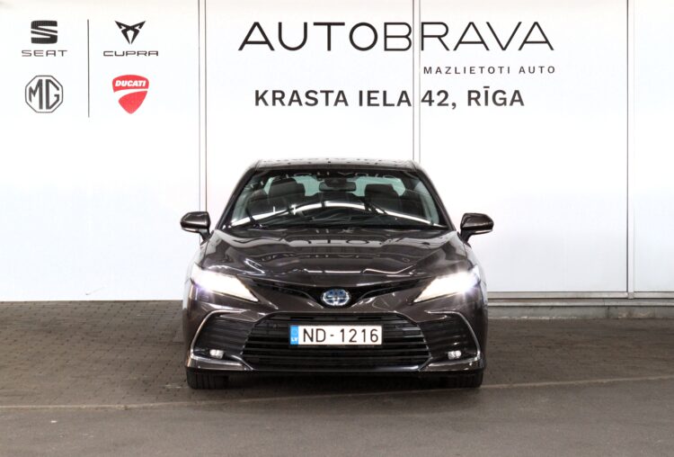Toyota Camry Hybrid Executive