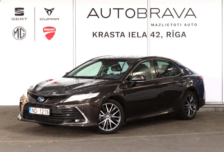 Toyota Camry Hybrid Executive