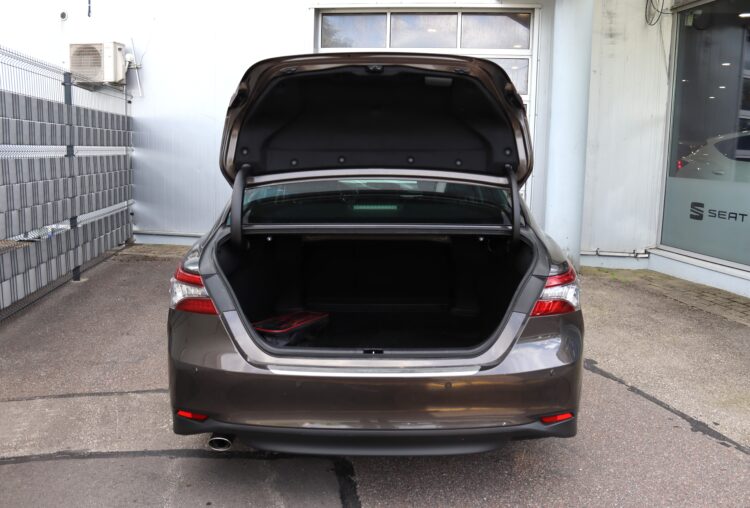 Toyota Camry Hybrid Executive