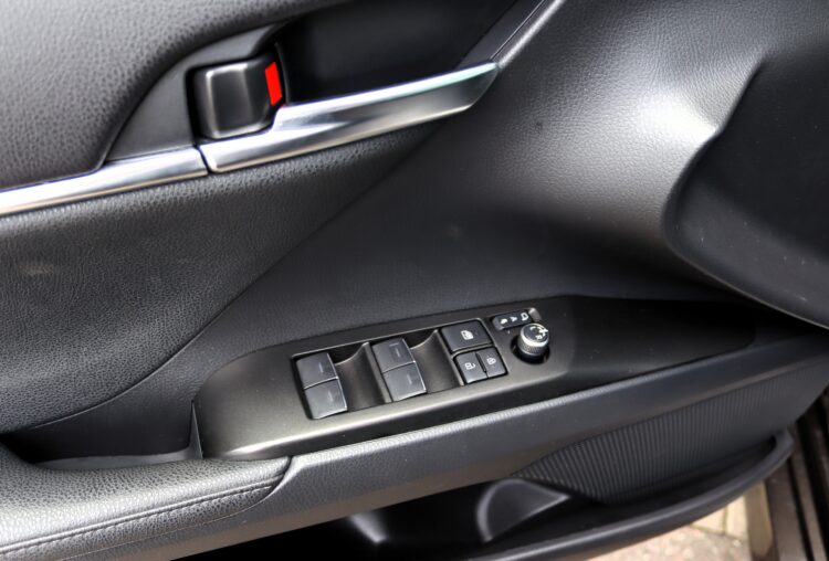 Toyota Camry Hybrid Executive
