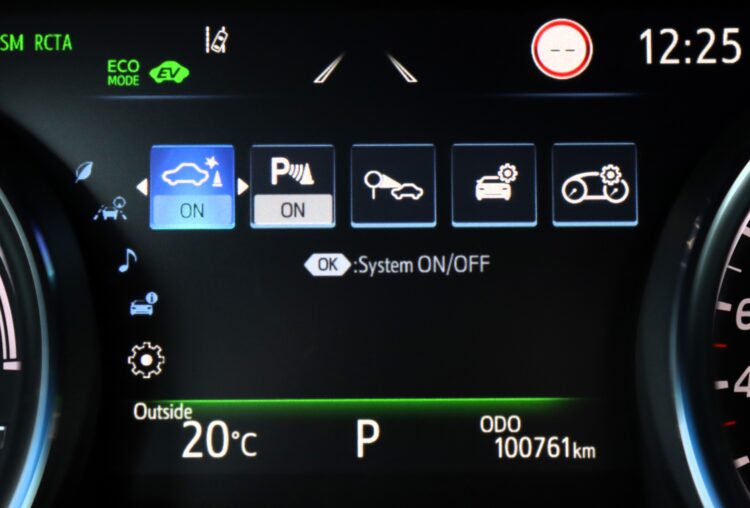 Toyota Camry Hybrid Executive