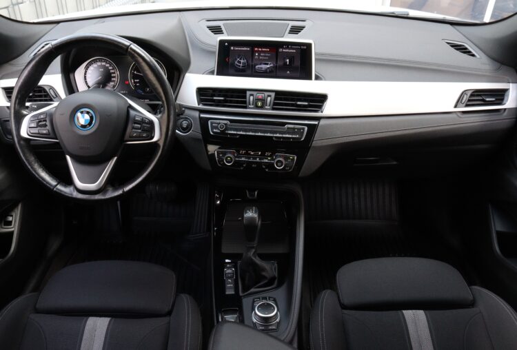 BMW X2 xDrive25e