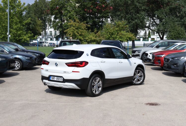 BMW X2 xDrive25e