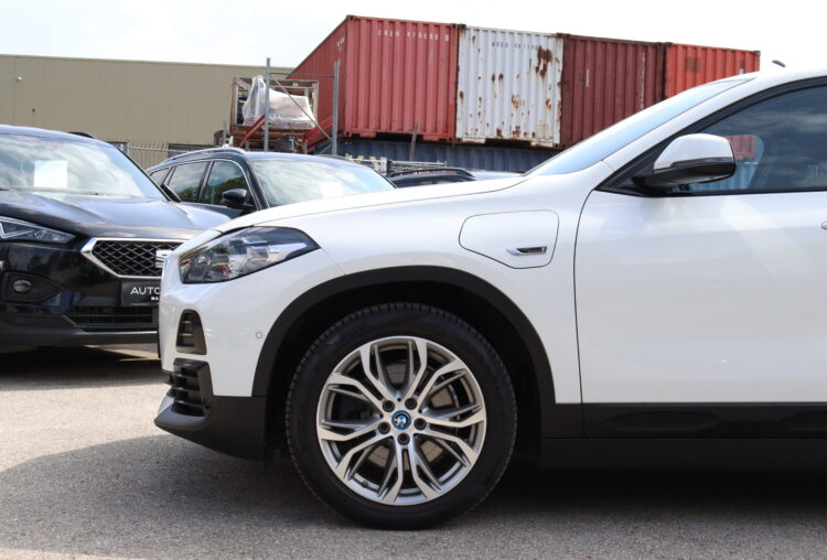 BMW X2 xDrive25e