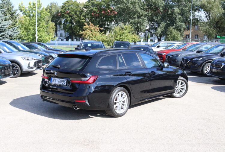BMW 318d Touring