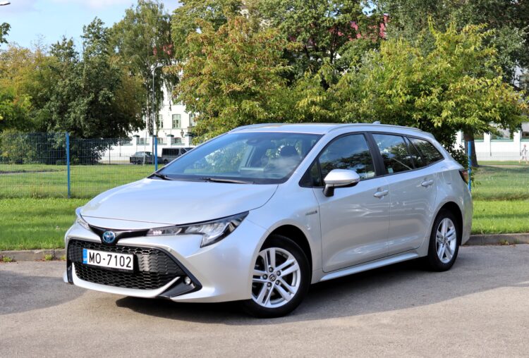 Toyota Corolla Hybrid Touring Sport