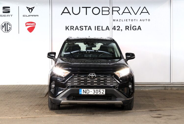 Toyota Rav4 Luxury FWD
