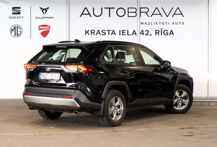 Toyota Rav4 Luxury FWD