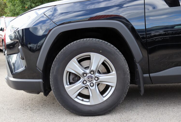 Toyota Rav4 Luxury FWD