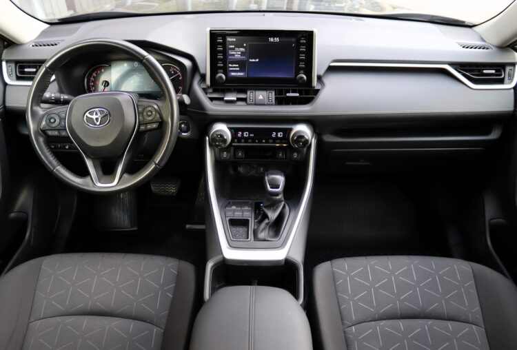 Toyota Rav4 Luxury FWD
