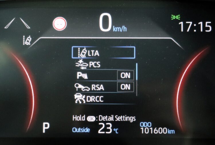Toyota Rav4 Luxury FWD