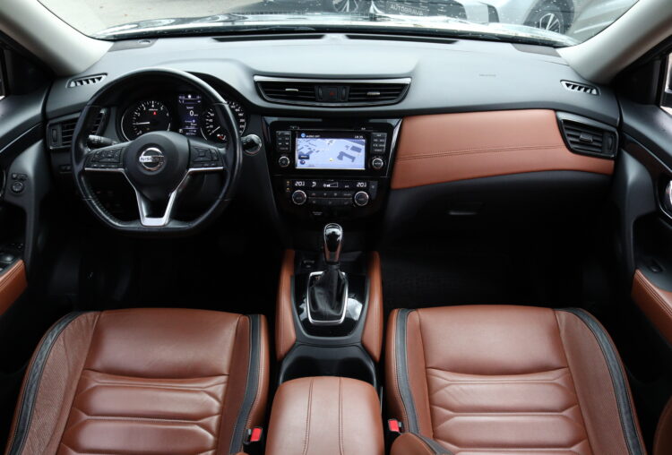 Nissan X-Trail Tekna AT