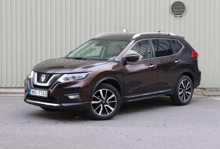 Nissan X-Trail Tekna AT
