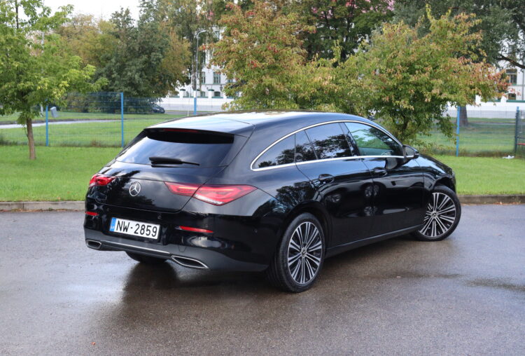 Mercedes-Benz CLA200