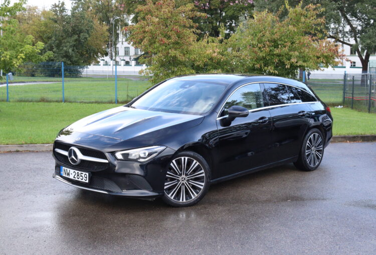 Mercedes-Benz CLA200