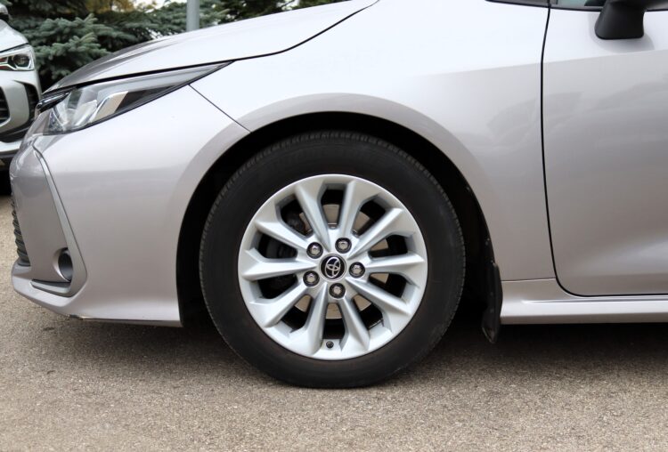 Toyota Corolla Sedan