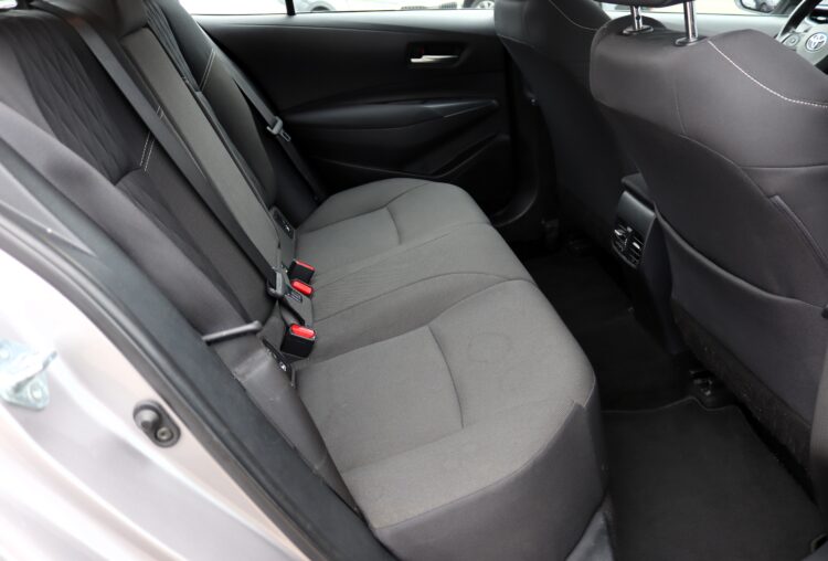 Toyota Corolla Sedan