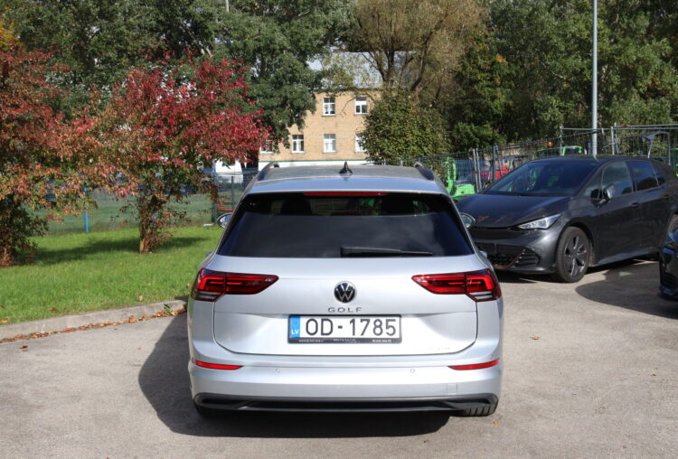 Volkswagen Golf 8 Variant