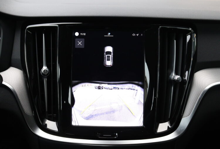 VOLVO V60 Cross Country B5 Awd